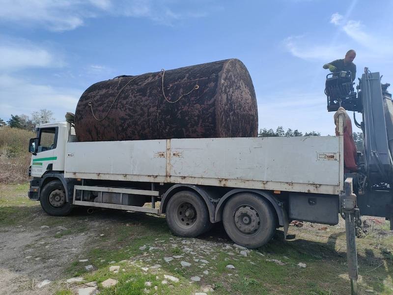 Купуємо металеві ємності будь-якого призначення б в  